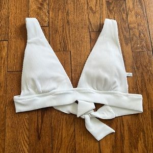 Ribbed triangle bikini top